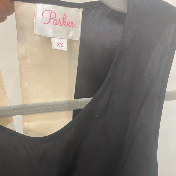 *SOLD* Parker silk top - Picture 4 of 4